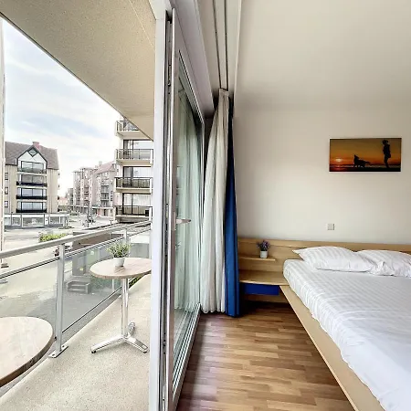 Apartment Flat Zandroos Close To The